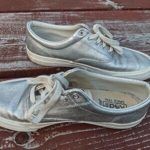Keds women's size 8 metallic silver shiny sneakers